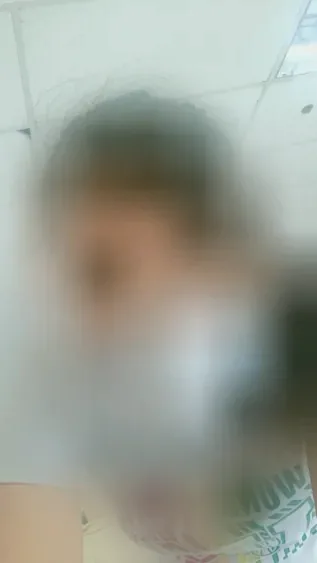 Anna, 36