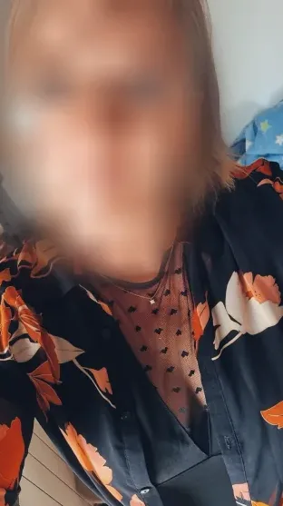 Antonia, 37