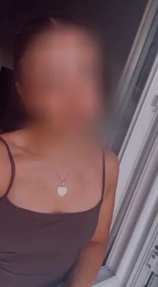 Chiara, 25