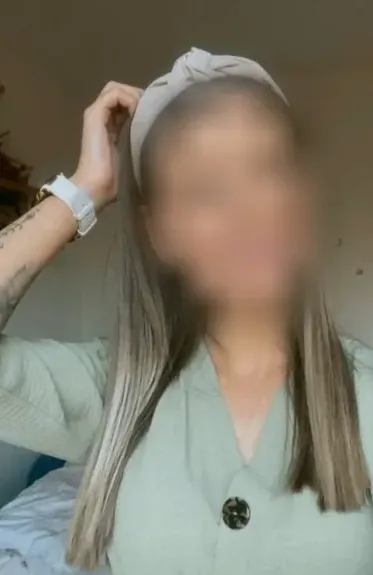 Clara, 26