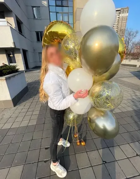 Emilia, 32