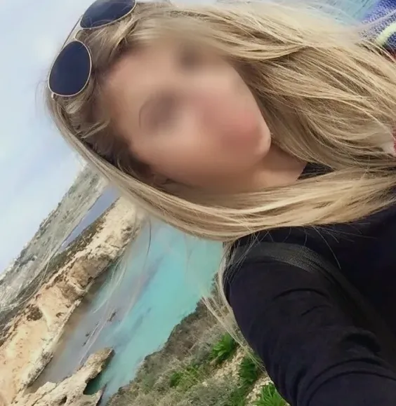Emma, 34
