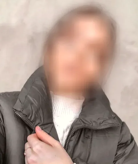 Jennifer, 23