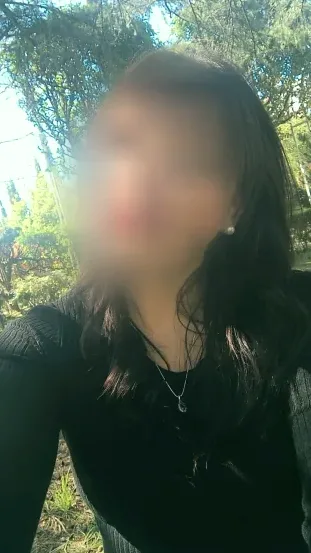 Manuela, 34
