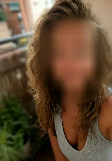 Marina, 40