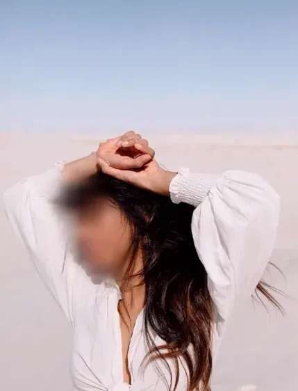 Melanie, 36
