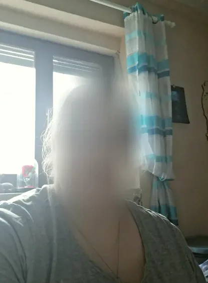 Nicole, 25