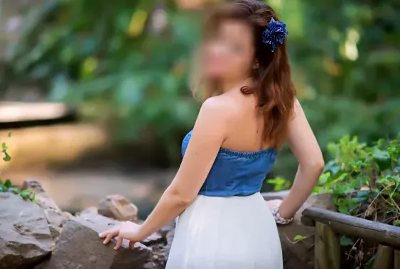Nicole, 30
