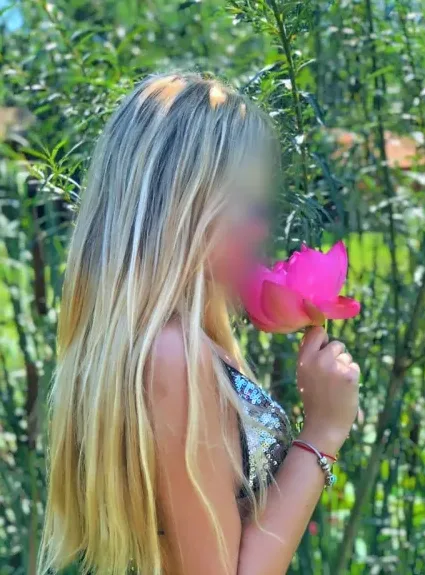 Sanja, 31