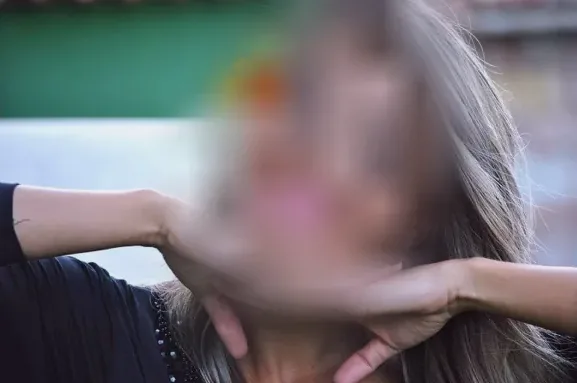 Selina, 36