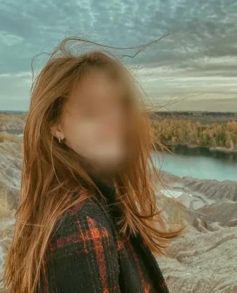 Selma, 23