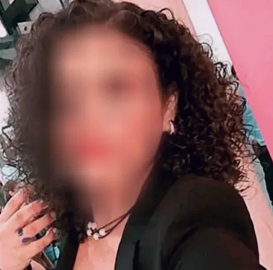 Silvia, 35