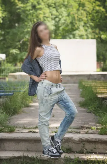 Theresa, 39