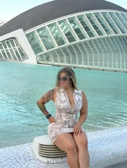 Valerie, 32