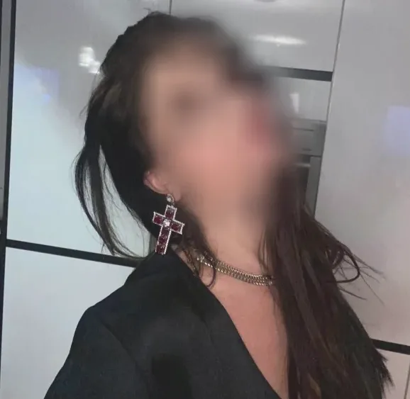 Zeynep, 38